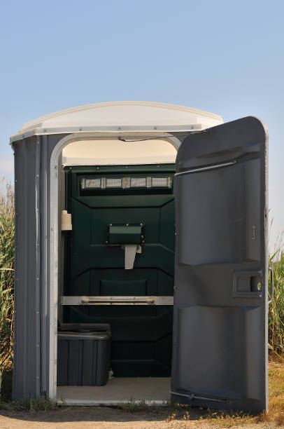 Best Portable restroom trailer rental  in Hudson, FL